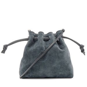 Clare V. Petit Henri